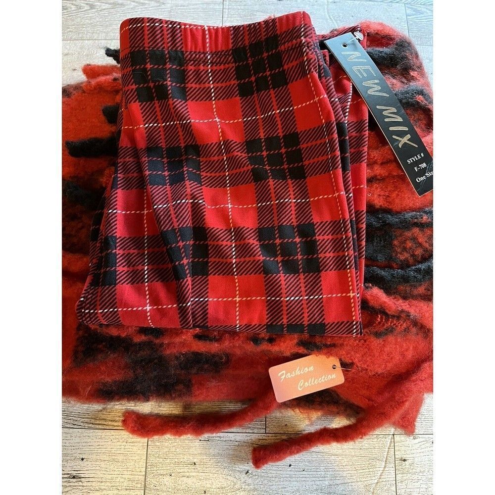 Blanket Scarf Buffalo Plaid Fuzzy Plus Free Leggings (One Size) Red And Black